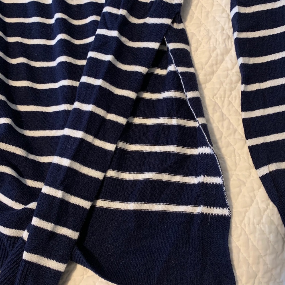 Open side sweater - Picture 4 of 4